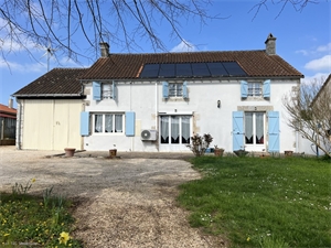maison ancienne à la vente -   16700  RUFFEC, surface 190 m2 vente maison ancienne - UBI464924144